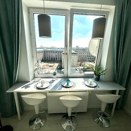 Exclusive Smolna Warschau