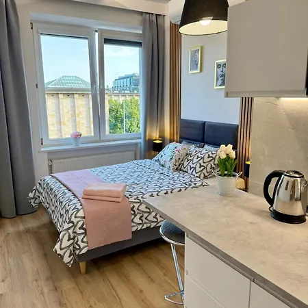 Exclusive Smolna ורשה