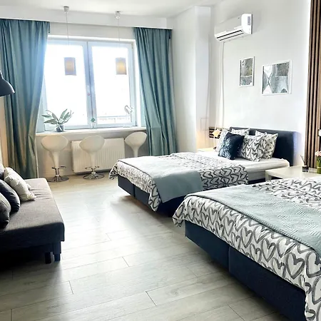 Exclusive Smolna * Varsó