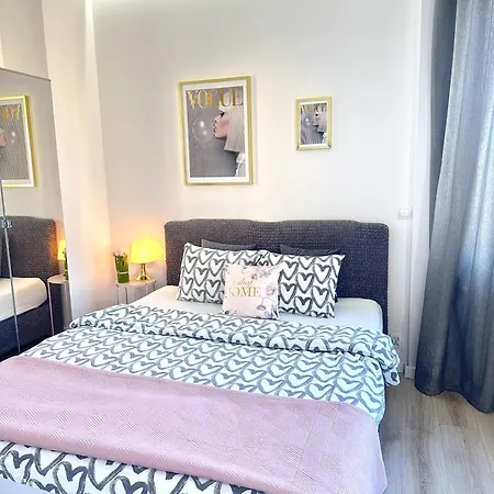 Exclusive Smolna Apartman Varsó