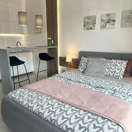 Exclusive Smolna Varsó