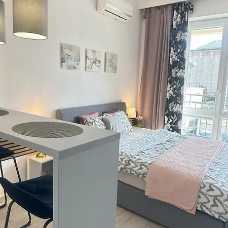 Exclusive Smolna Apartman Varsó