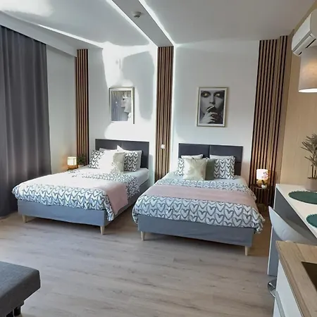 Exclusive Smolna Lägenhet *