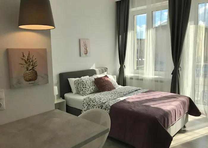 Exclusive Smolna Lägenhet